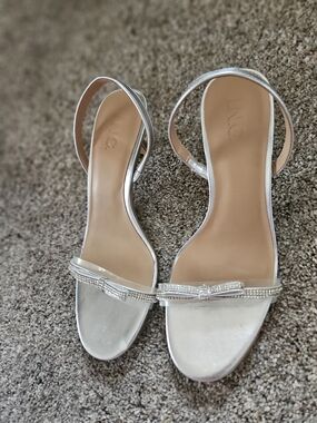 SUMMER WEDDING READY!! INC Silver Bow Ankle-Strap Low Heels Sandals.